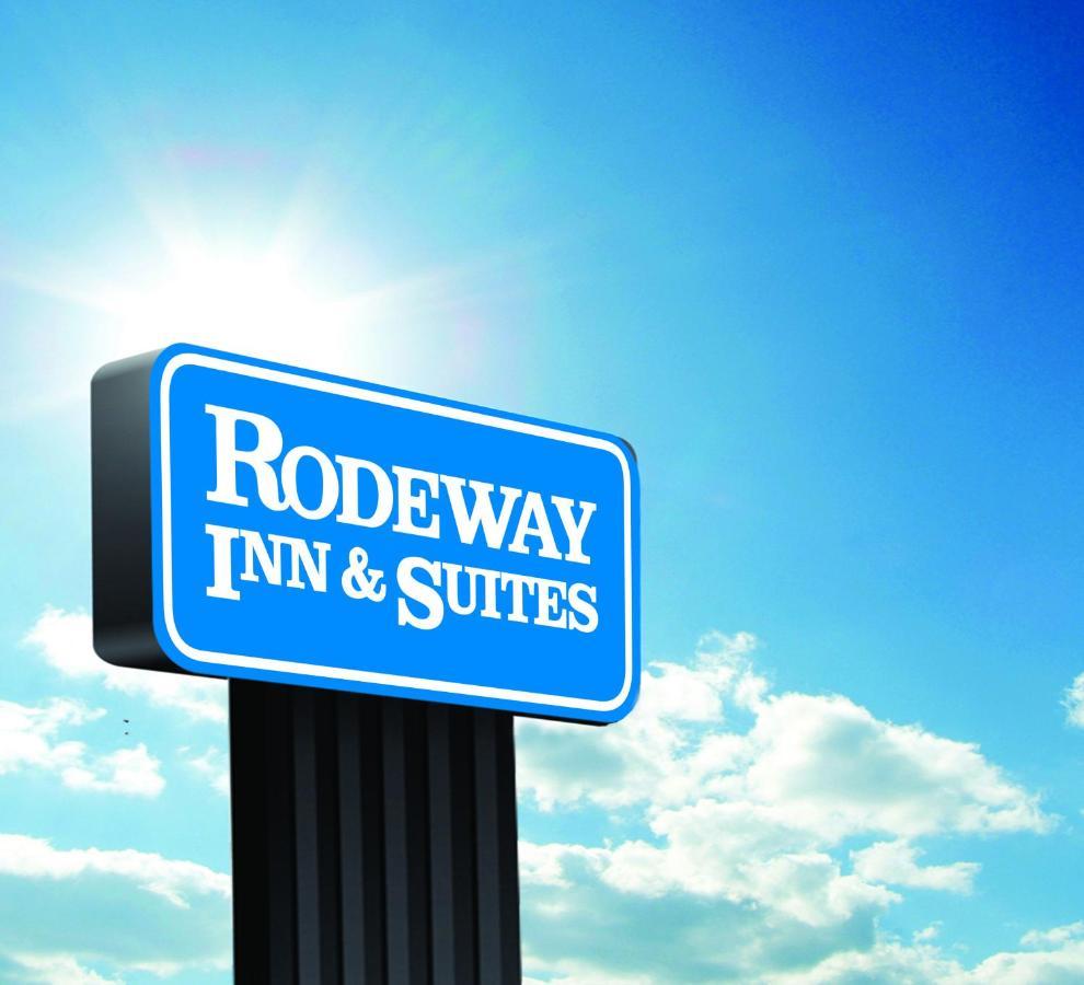Rodeway Inn & Suites East New Orleans Exterior photo