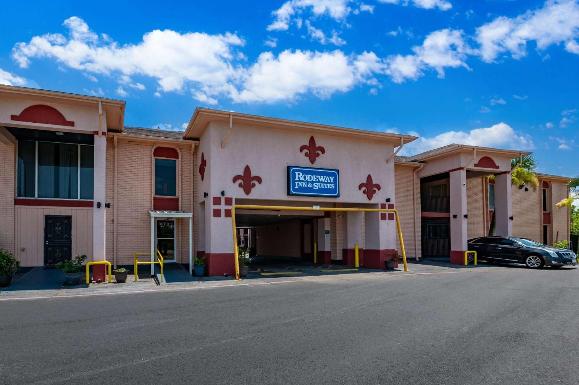 Rodeway Inn & Suites East New Orleans Exterior photo